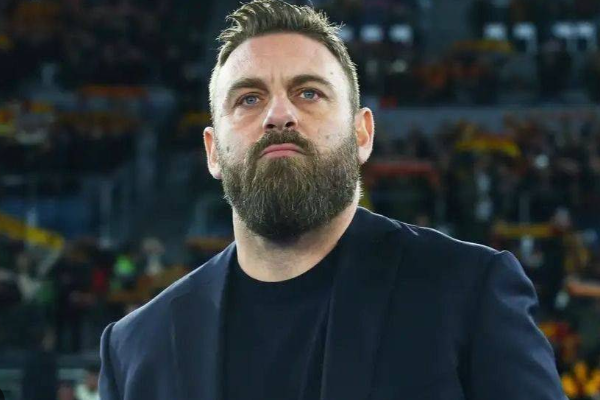 德羅西現(xiàn)任哪個球隊主帥?