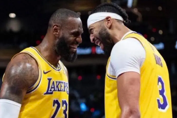 湖人季后賽遭遇0-3落后能否迎來奇跡？