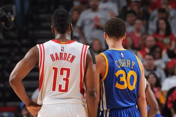 庫(kù)里和哈登誰(shuí)的個(gè)人能力更強(qiáng)？