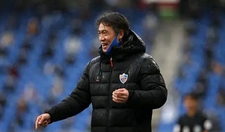 洪明甫率隊1勝1平：戰(zhàn)術調(diào)整顯成效，球星依賴論遭反駁