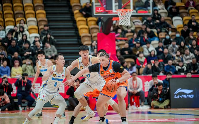 CBA杯賽決賽:上海VS新疆預(yù)測(cè)分析(2025年02月15日)