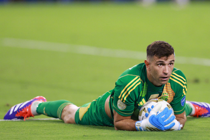 西甲-巴薩迎來重返榜首絕佳機會，巴列卡諾全力爭取歐戰資格！