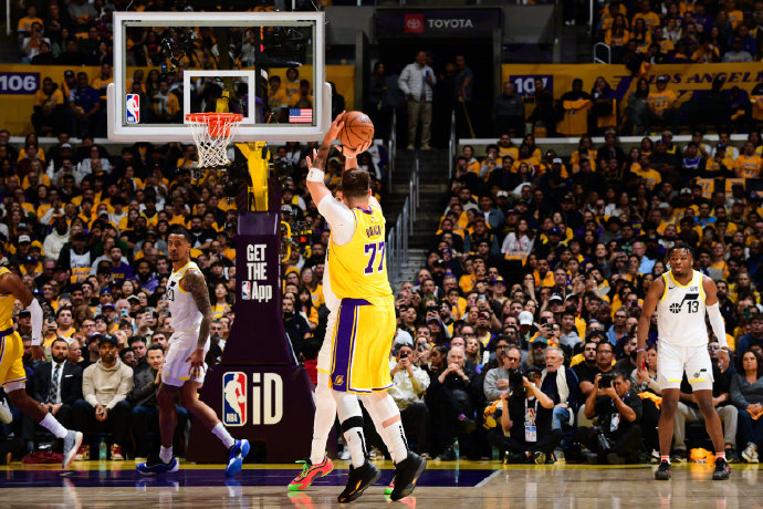 NBA常規賽 湖人 vs 掘金全場高清中文錄像直播 (2025 年 02 月 23 日)