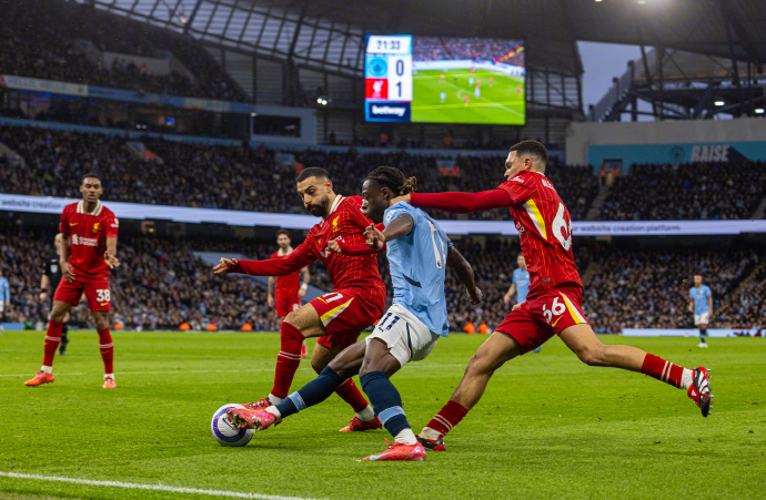 英超錄像直播回放-利物浦客場2-0擊敗曼城，多賽一場以11分優勢領跑積分榜