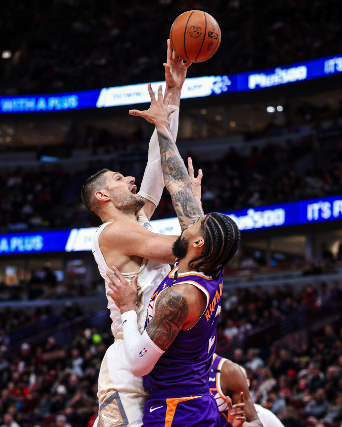 76 人 vs 公牛：傷病滿營，誰能打破連敗陰霾？